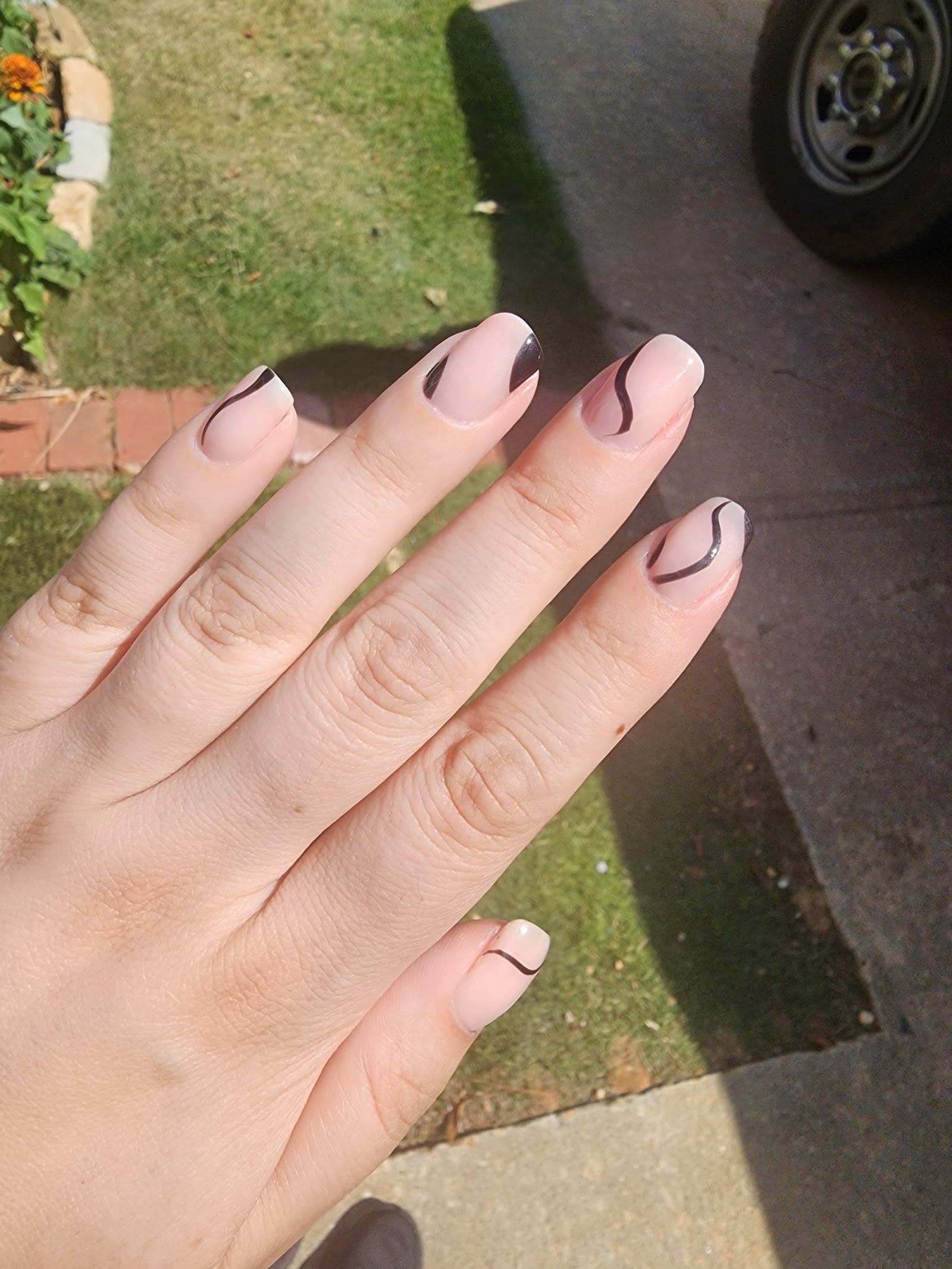 The Nail Loft nail photo 4